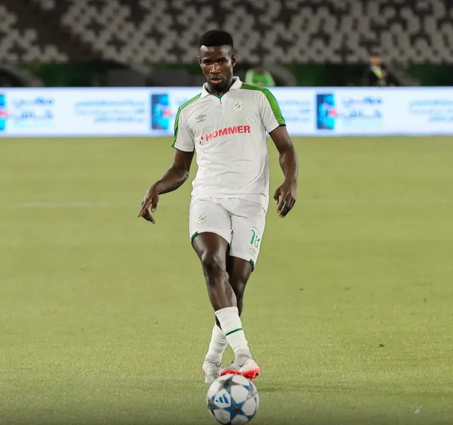Mbaye Yaya Ly bringing the ball forward